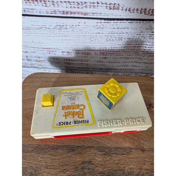 1974 Vintage Fisher Price Toy pocket Camera - Picture 2 of 4